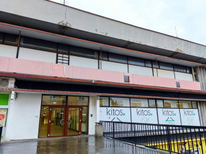 Obchodní dům Šárka se měl rekonstrukce dočkat už před lety. Zatím se ale nic neděje