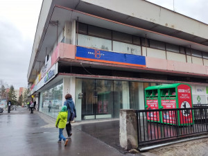 Obchodní dům Šárka se měl rekonstrukce dočkat už před lety. Zatím se ale nic neděje