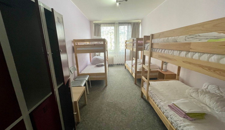 Pražské městské části ubytují ukrajinské uprchlíky, první už přijíždějí.