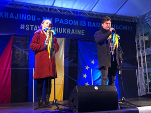 VIDEO: Ukrajinský prezident Volodymyr Zelenskyj dnes hovořil k tisícům lidí na Václavském náměstí