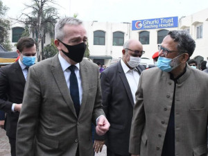 Česká úpravna vody slouží tisícům Pákistánců. Místní nemocnici ji věnovala firma z Prahy