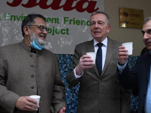 Česká úpravna vody slouží tisícům Pákistánců. Místní nemocnici ji věnovala firma z Prahy