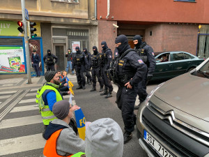 VIDEO: Aktivisté blokují dopravu už třetí den za sebou. Tentokrát na I.P. Pavlova