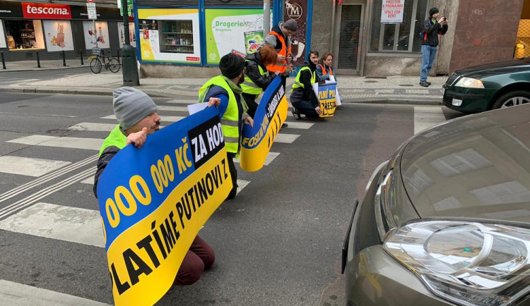 Aktivisté na silnici