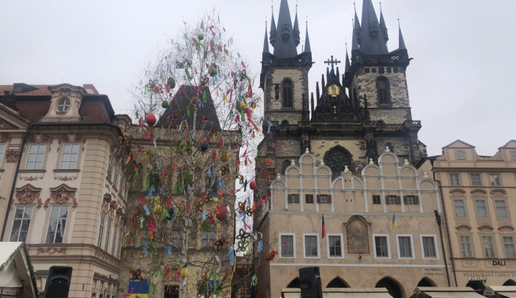 Velikonoční trhy na Staroměstském náměstí začnou v sobotu. S méně stánky a bez pódia