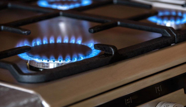 16503636227803-241-plyn