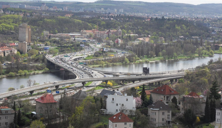 Oprava pražského Barrandovského mostu začne v pondělí 16. května