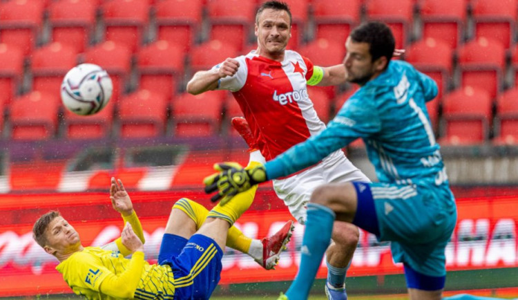 Slavia porazila Zlín 3:0.