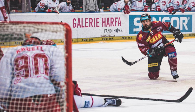 Sparta prohrála na domácím ledě s Třincem 2:3 a ve finále ztrácí 1:2 na zápasy