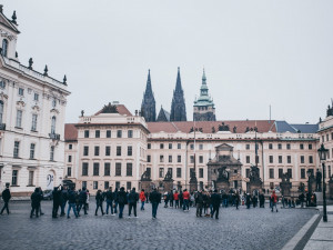 Na Pražský hrad se vrací výstava o jeho historii. Mapuje víc než pět tisíc let