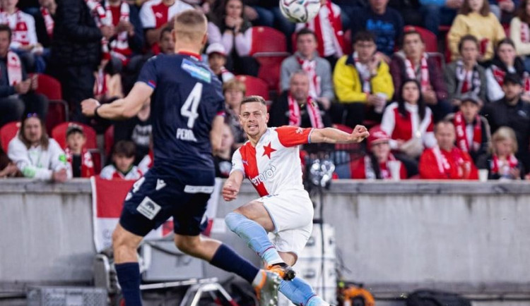 Infarktový závěr šlágru mezi Slavií a Plzní přinesl dva góly z penalt. Slavia zůstává druhá