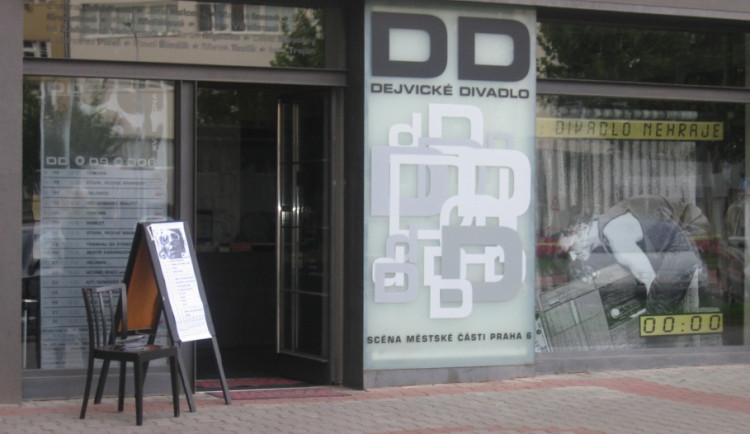 Dejvické divadlo se dočká rozšíření. Do hlediště se vleze o padesát diváků víc