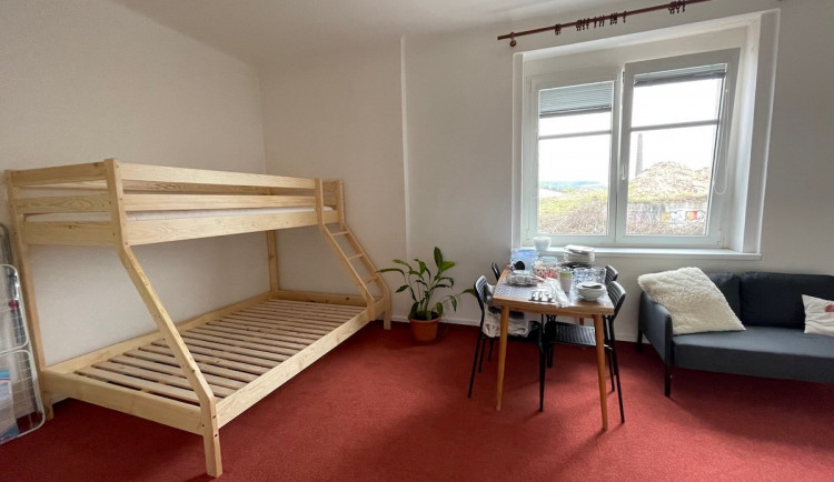 V domě je osm bytů.