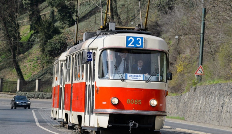 Na trať se vrací tramvajová linka 23. Jezdit na ní budou jen retro vozy