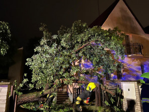 Kvůli silnému větru omezilo letiště v Praze provoz