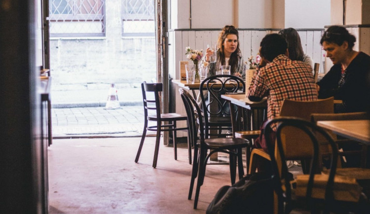 V Praze otevírá nová kavárna. Poskytne pracovní pozice pro lidi z Ukrajiny