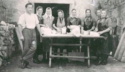 Základy Madety položili před 120 lety pánové Šťastný a Nádherný