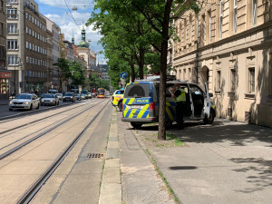 V Praze nabourala sanitka