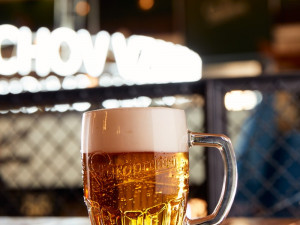 Favoritem mezi ležáky jsou dvanáctky. Staropramen uvedl novinku s plnější chutí