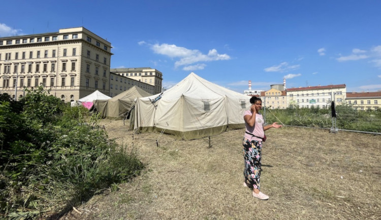 Přesuneme ukrajinské Romy do Kuřimi, navrhlo Brno. Město nesouhlasí