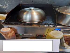 Plíseň a špína. Pražští hygienici rozdali v květnu pokuty za téměř devadesát tisíc