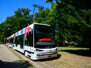 Eurotramvaj už křižuje Prahu. Upozorňuje na to, že Česká republika bude předsedat Evropské unii