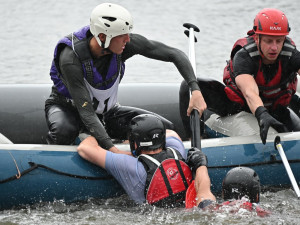 Pražští hasiči zvítězili v republikovém klání na raftech. Ovládli obě kategorie