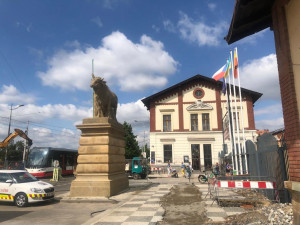 Sochy Mužů s býky u Pražské tržnice jsou opraveny. Bylo to za pět minut dvanáct, říká restaurátor