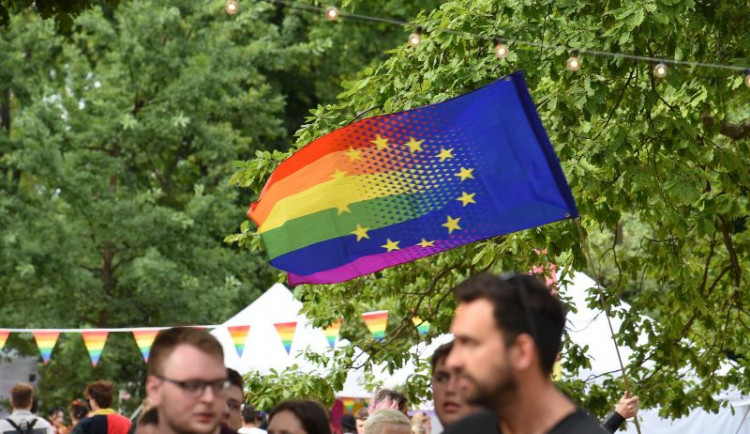 Praha se po třech letech opět zbarví do duhova. V srpnu proběhne Prague Pride
