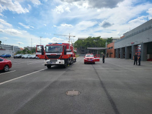 VIDEO: U požáru v Českém Švýcarsku zasahují i hasiči z Prahy