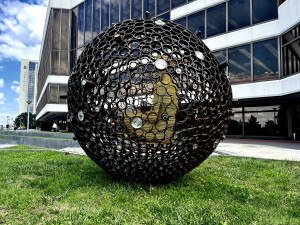 Prahu oživí nová umělecká díla. Sculpture line se rozšířil na Vyšehrad i ke Kongresovému centru