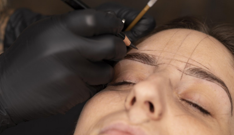 Permanentní make-up vám zvedne sebevědomí