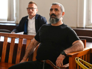 Armén, který na Zličíně střílel na dva muže, přijal sedmiletý trest