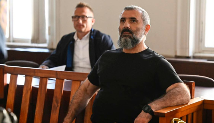 Norajr Caturjan u soudu.