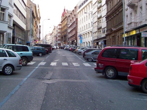Průjezd v ulici Štěpánská bude následující tři týdny omezen. Dojde k úpravě povrchu silnice