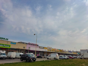 Jak se bránit před duchy a proč se jí slepice i s pařáty? Přečtěte si reportáž ze Sapy