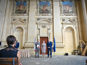 Ministr školství ocenil přes třicet učitelů a akademiků za jejich přínos českému školství