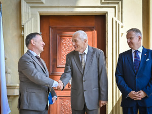 Ministr školství ocenil přes třicet učitelů a akademiků za jejich přínos českému školství