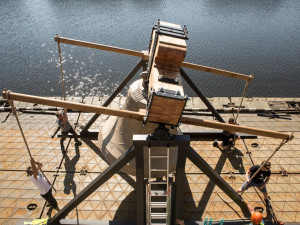 Prahou se rozezněl hlas nového zvonu, který symbolizuje zvony zabavené za války