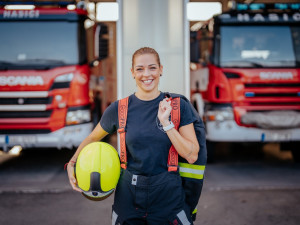 Pražští hasiči mají první ženu ve výjezdové jednotce. Nebude mít úlevy ani privilegia