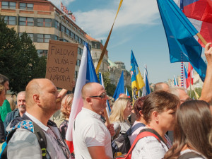 FOTOGALERIE: Na demonstraci proti vládě přišlo na 70 tisíc lidí