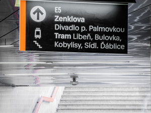 Stanice metra Palmovka dostala jako první nové značení