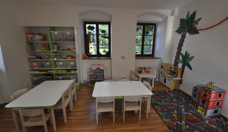 Interiér nové školky v Královicích.