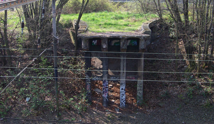 Praha 14 chce získat torzo mostu, který dal jméno čtvrti Černý Most