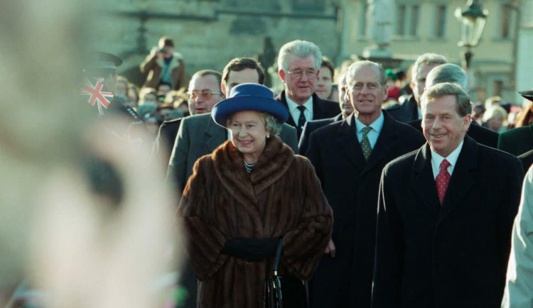 Královna Alžběta s Václavem Havlem