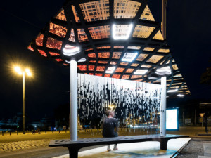 U Výstaviště je první zastávka vyrobená pomocí 3D tisku. Z betonu ji robot vytvořil za den a půl