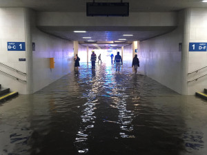 Podchod ve Vršovicích už třikrát zatopil déšť. Správa železnic provede úpravy