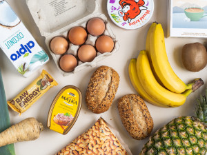 Šampon, rohlík i nabíječka. Zboží se k vám nyní přes Wolt Market dostane do 30 minut po celé Praze!