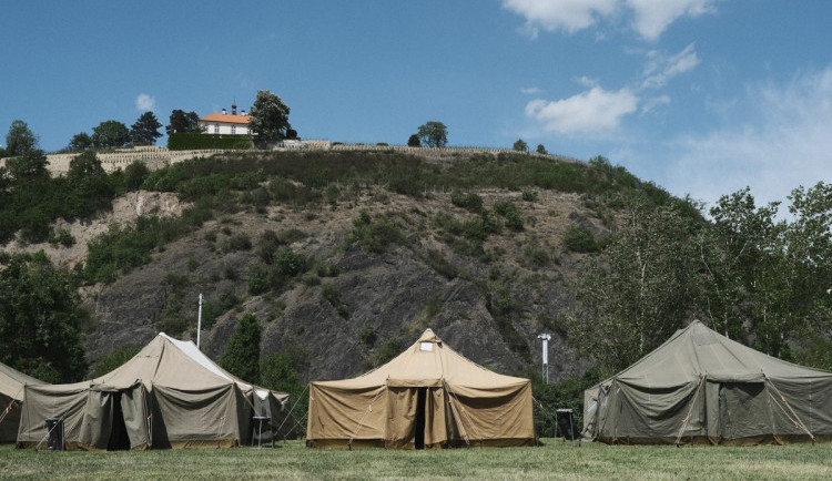 Městečko hasiči postavili v květnu.