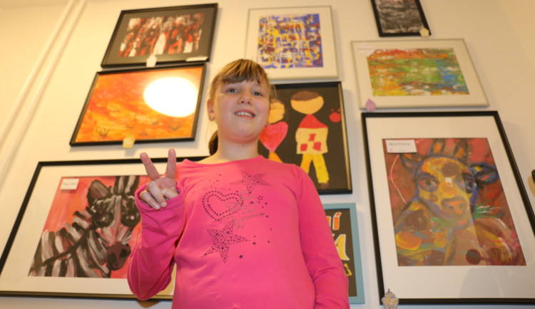 Evička díky škole překonává své postižení, místa pro další děti však chybí